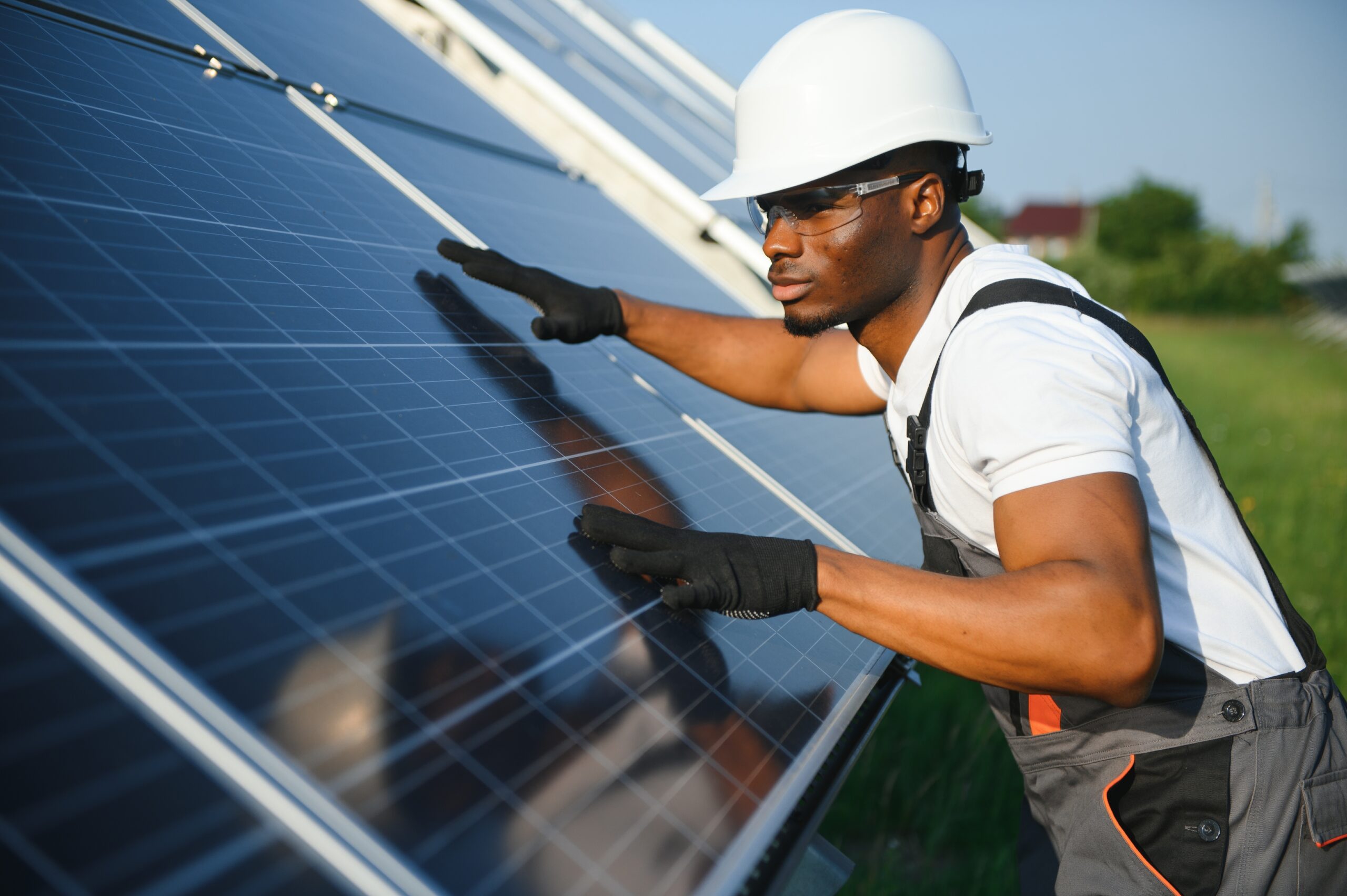 Installation professionnelle de panneaux solaires photovoltaïques par N-TECH